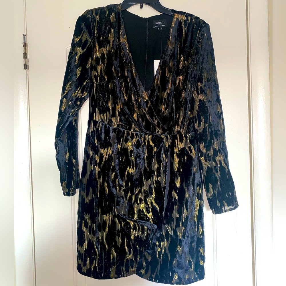 Gold velvet mini
